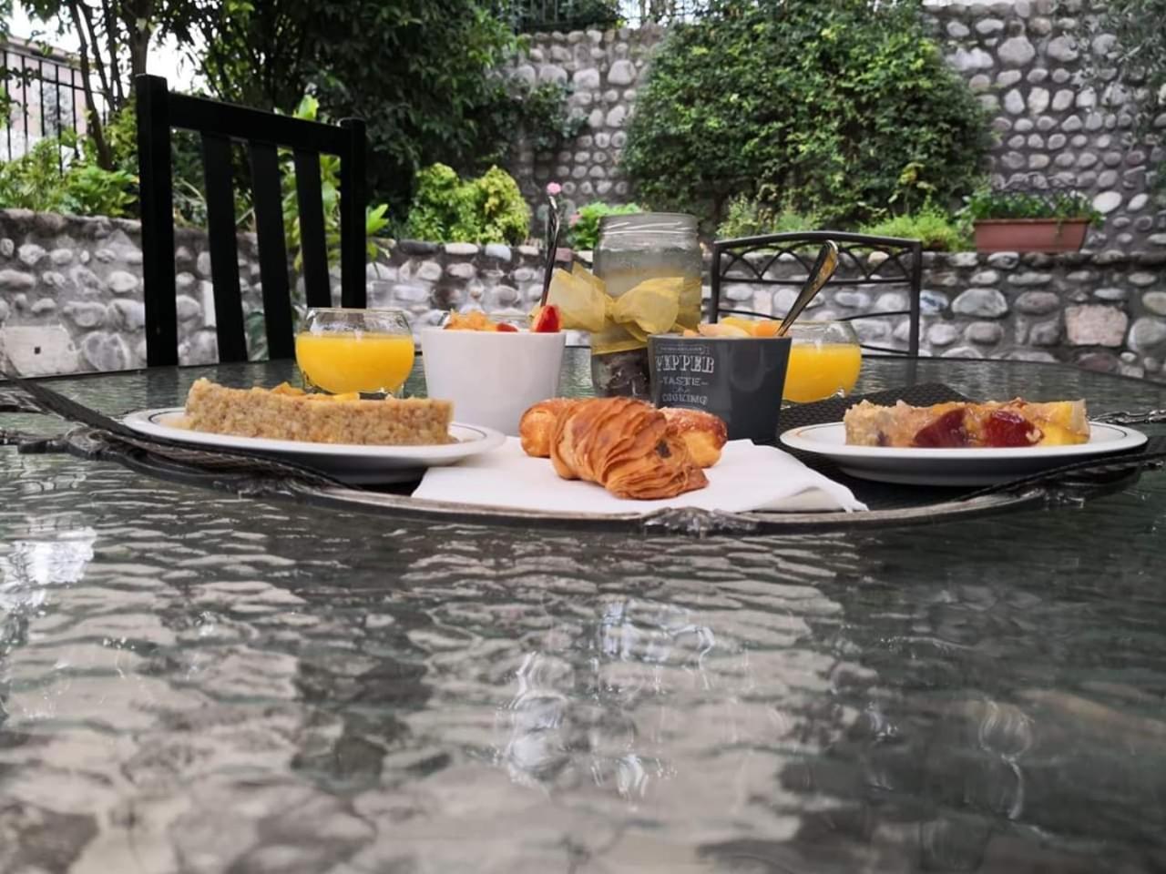 Bed and Breakfast A Casa di Tom SantʼAmbrogio di Valpolicella Esterno foto