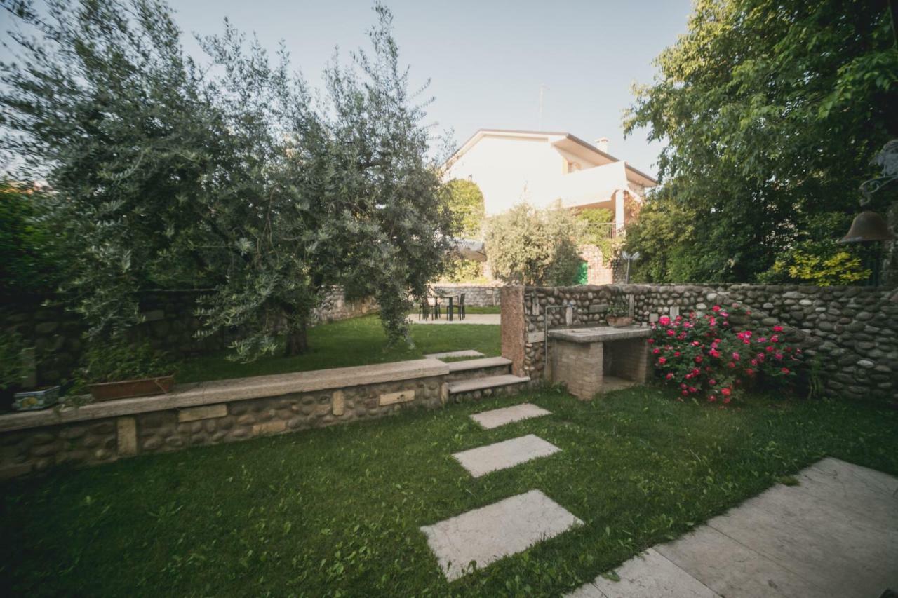 Bed and Breakfast A Casa di Tom SantʼAmbrogio di Valpolicella Esterno foto